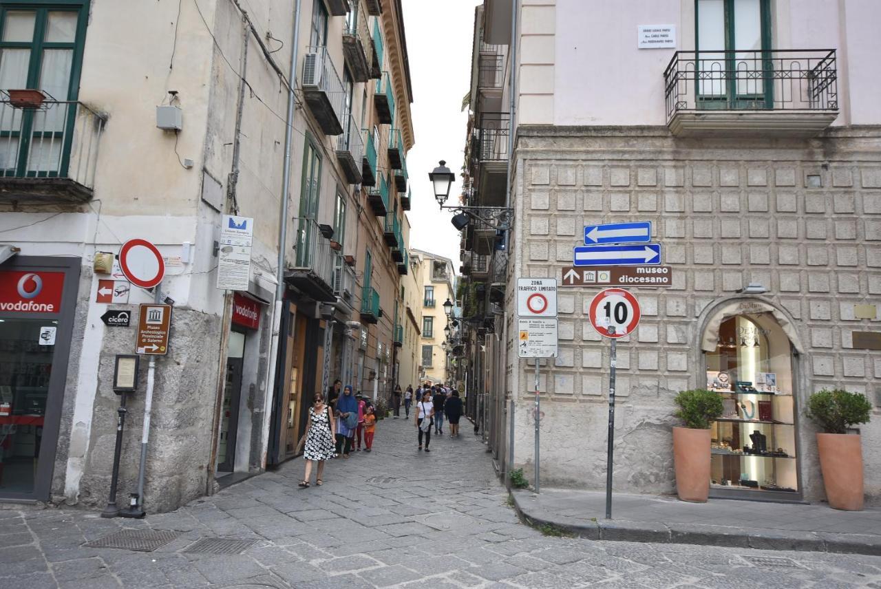Bed and Breakfast La Dimora Del Barone Salerno Zewnętrze zdjęcie