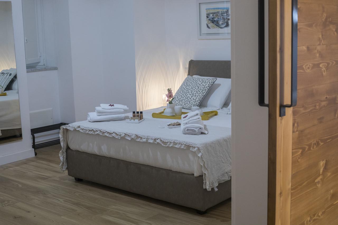 Bed and Breakfast La Dimora Del Barone Salerno Zewnętrze zdjęcie